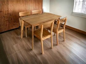 bàn ăn gỗ sồi mỹ KT652